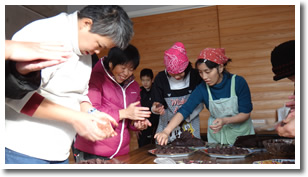 餅つき大会の様子１